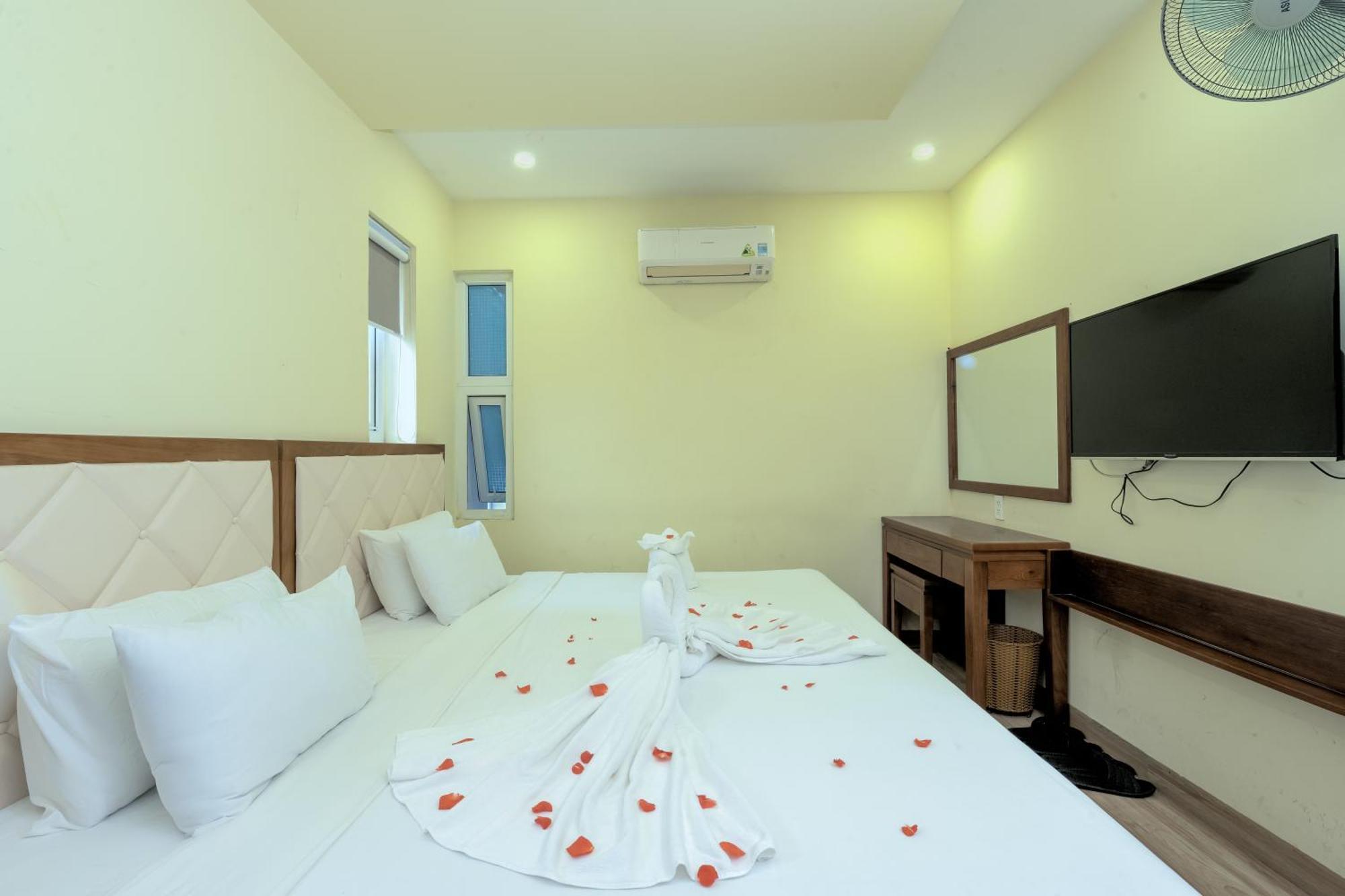 DaNa Sailing Hotel Da Nang Bagian luar foto